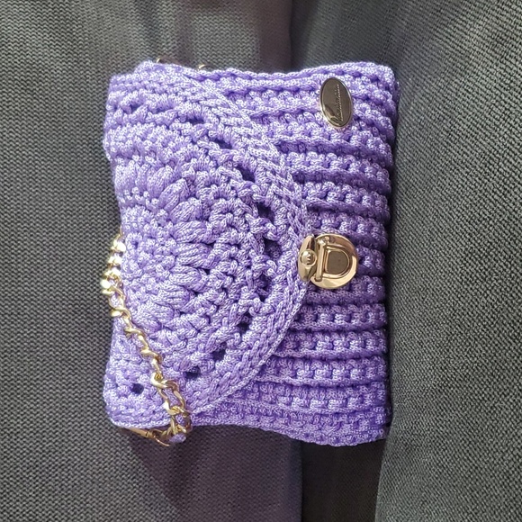Handmade Women's Purse - Picture 10 of 11